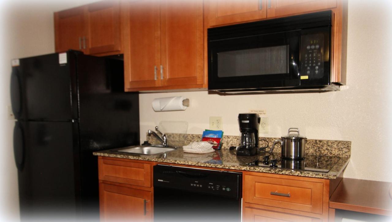 Candlewood Suites Fredericksburg By Ihg Екстериор снимка